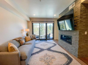 New Headwaters Condo 206 I Great Views I Best Price I FREE Adventures Daily